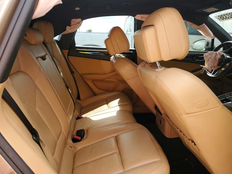 50792336 :رقم المزاد ، WP1AB2A54JLB35548 vin ، 2018 Porsche Macan مزاد بيع
