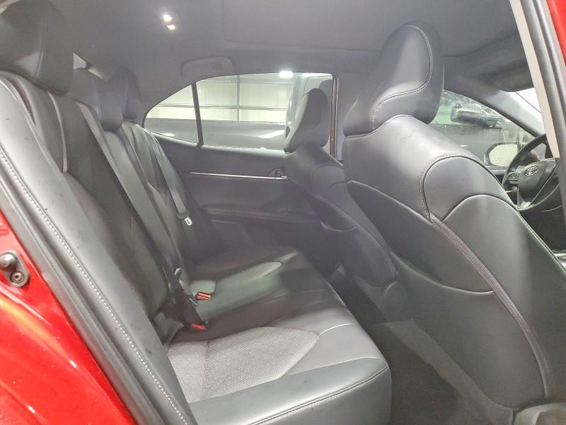 48700126 :رقم المزاد ، 4T1K61BK2NU056223 vin ، 2022 Toyota Camry مزاد بيع
