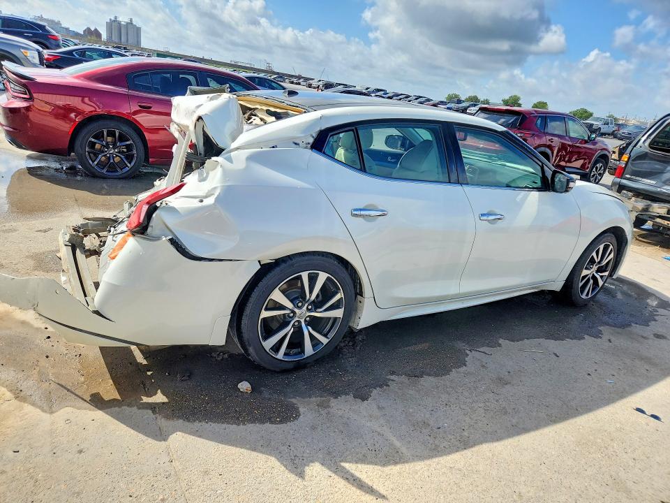 51081086 :رقم المزاد ، 1N4AA6AP6HC427277 vin ، 2017 Nissan Maxima مزاد بيع