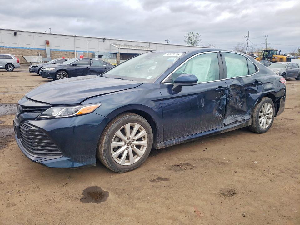 2020 Toyota Camry მანქანა იყიდება აუქციონზე, vin: 4T1C11BK2LU003425, აუქციონის ნომერი: 50675126