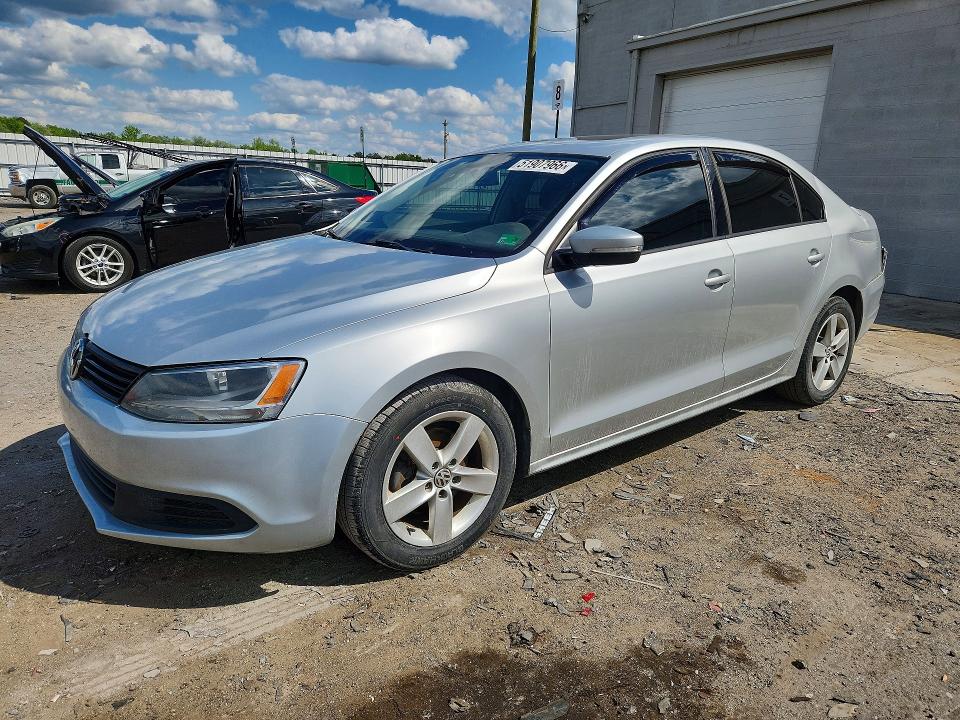 51907966 :رقم المزاد ، 3VW3L7AJ1CM313139 vin ، 2012 Volkswagen Jetta مزاد بيع