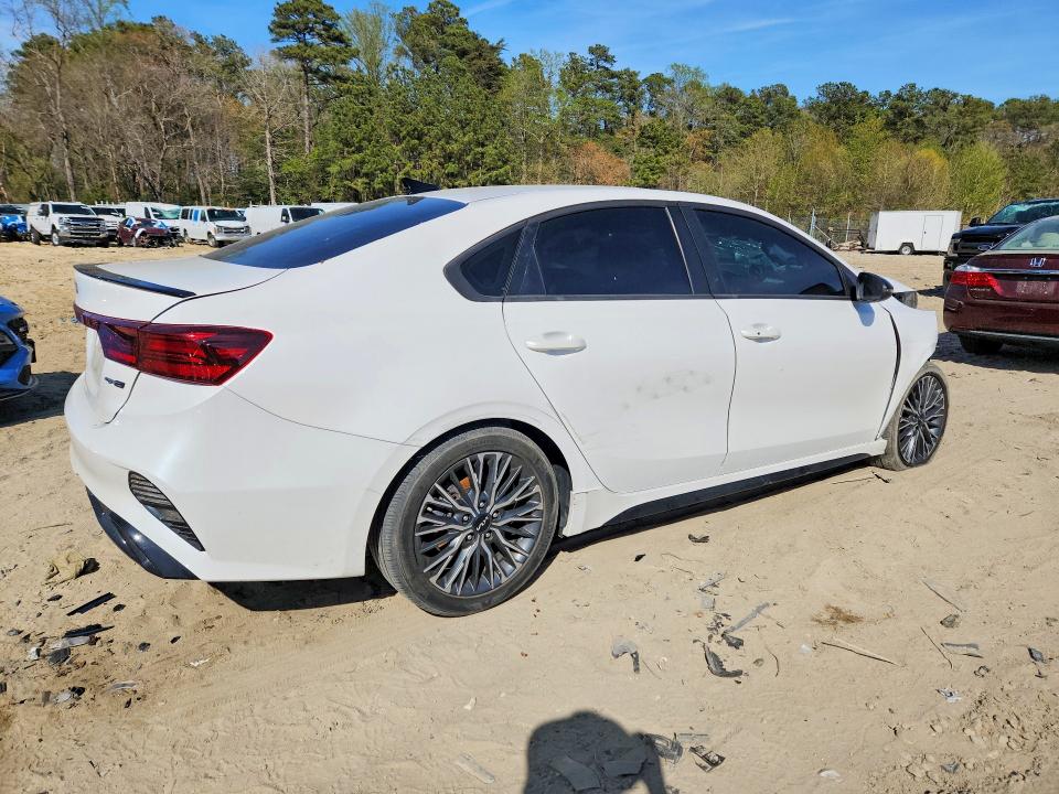 48417326 :رقم المزاد ، 3KPF54AD1NE485252 vin ، 2022 Kia Forte مزاد بيع