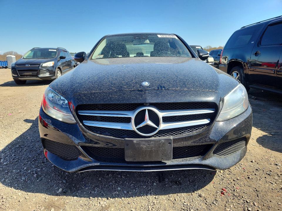 50924656 :رقم المزاد ، 55SWF4KB3GU123753 vin ، 2016 Mercedes-benz C مزاد بيع