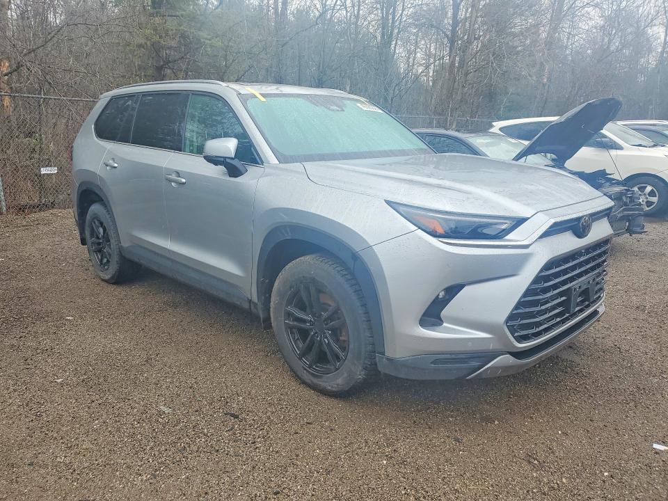 Продажа на аукционе авто 2024 Toyota Grand Highlander, vin: 5TDAAAB57RS069097, номер лота: 49865826