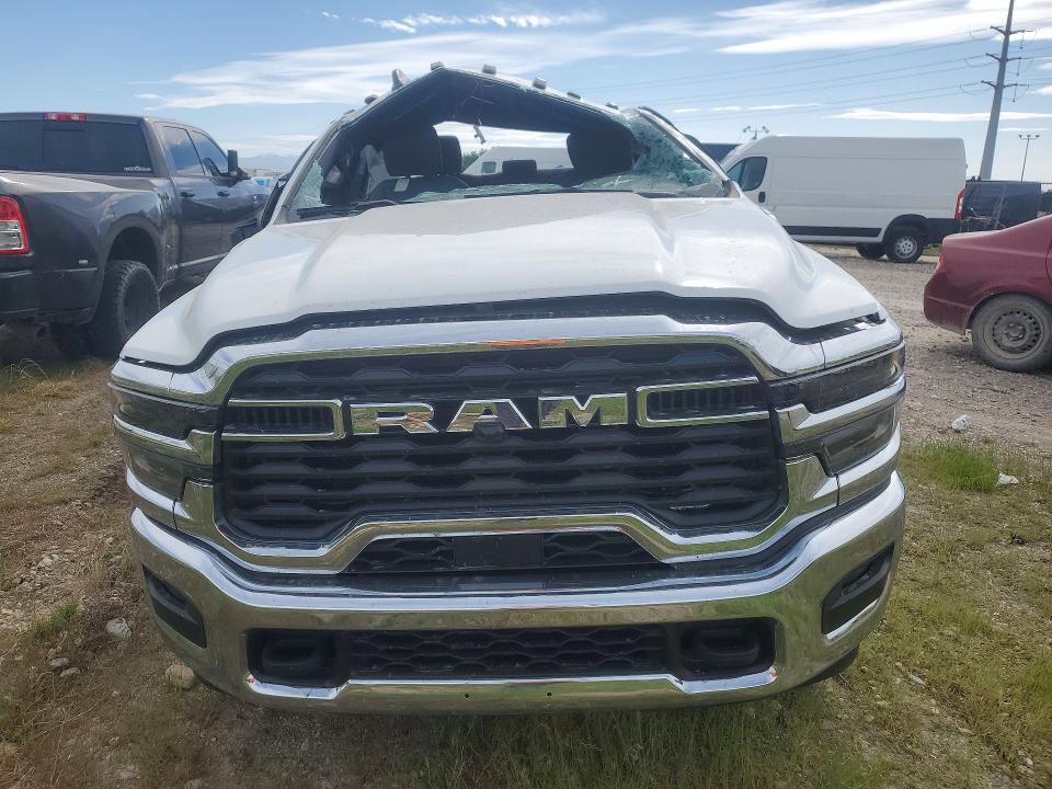 50592986 :رقم المزاد ، 3C63R3CL4TG193285 vin ، 2026 Ram 3500 مزاد بيع