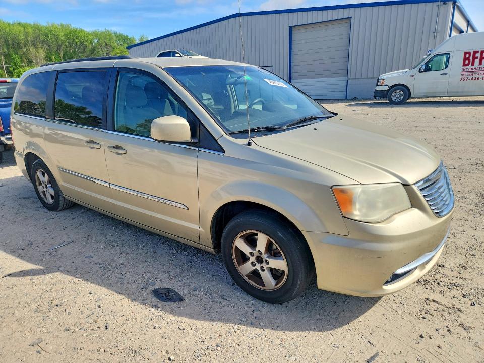 48960596 :رقم المزاد ، 2A4RR5DG0BR618150 vin ، 2011 Chrysler Town & Country مزاد بيع