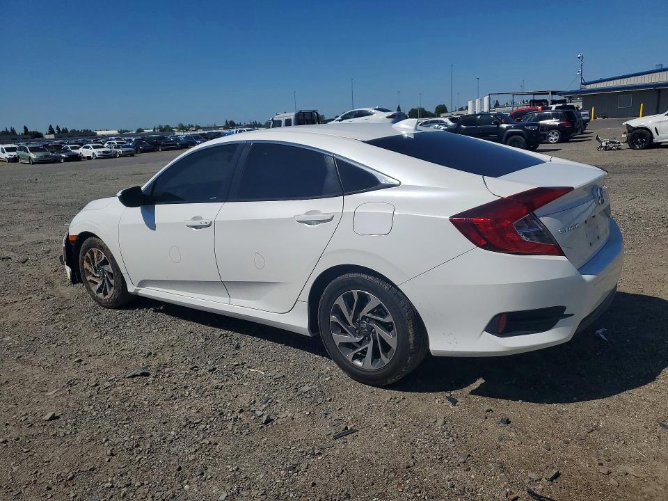 51846026 :رقم المزاد ، 19XFC2F80HE230537 vin ، 2017 Honda Civic مزاد بيع