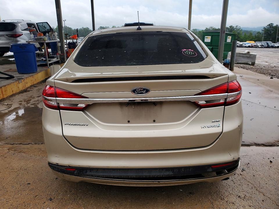 51370156 :رقم المزاد ، 3FA6P0LUXJR269652 vin ، 2018 Ford Fusion مزاد بيع
