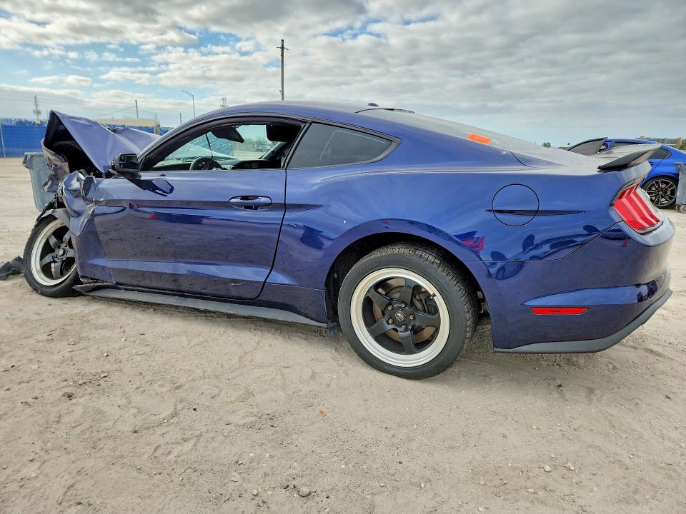 49611866 :رقم المزاد ، 1FA6P8CF3L5113944 vin ، 2020 Ford Mustang مزاد بيع