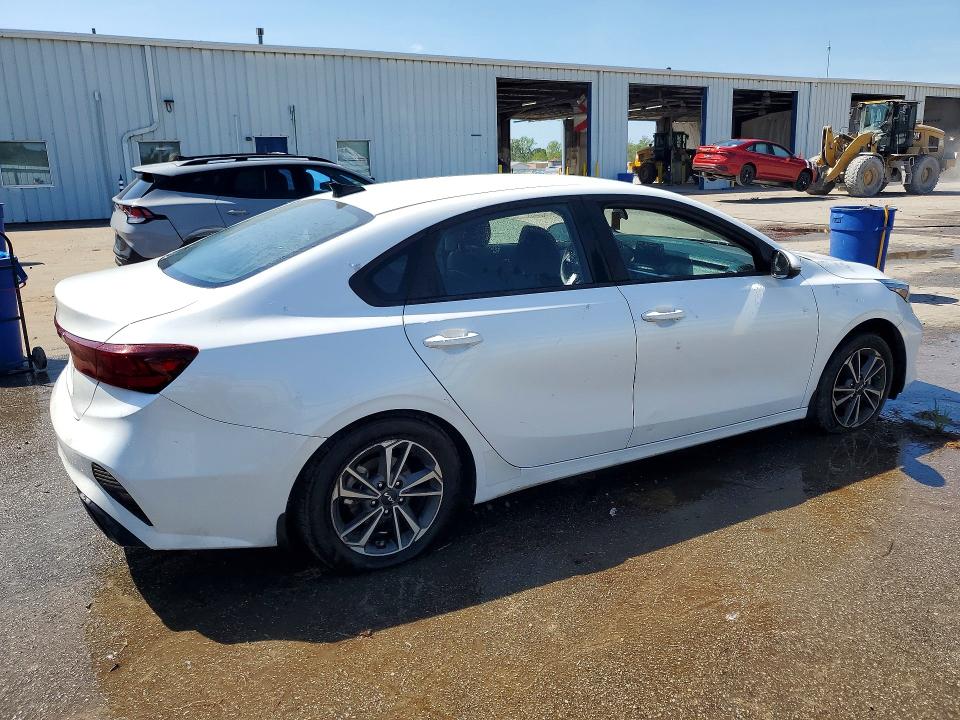 2023 Kia Forte მანქანა იყიდება აუქციონზე, vin: 3KPF24AD1PE642581, აუქციონის ნომერი: 47813486