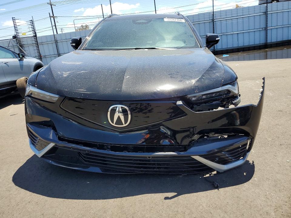 50982466 :رقم المزاد ، 4W5KHNRL3RZ510706 vin ، 2024 Acura Zdx مزاد بيع