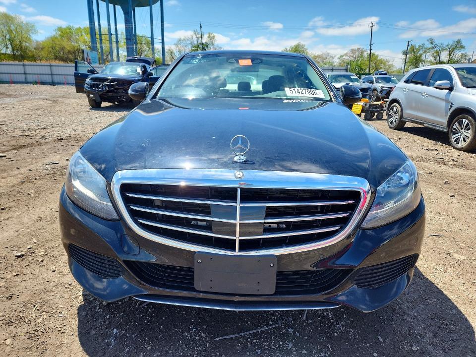 51427906 :رقم المزاد ، 55SWF4KB8GU145232 vin ، 2016 Mercedes-benz C مزاد بيع