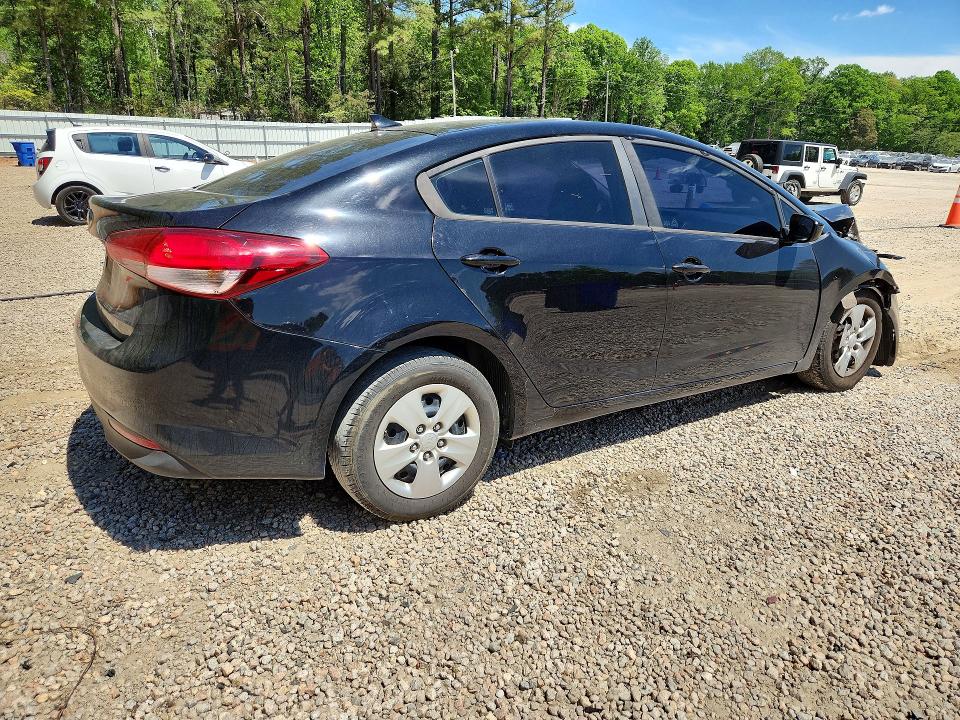 2018 Kia Forte მანქანა იყიდება აუქციონზე, vin: 3KPFK4A79JE203968, აუქციონის ნომერი: 50409056