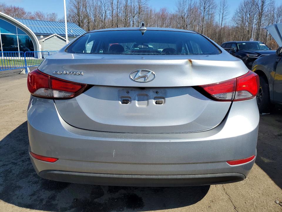 49053416 :رقم المزاد ، 5NPDH4AEXFH572541 vin ، 2015 Hyundai Elantra مزاد بيع