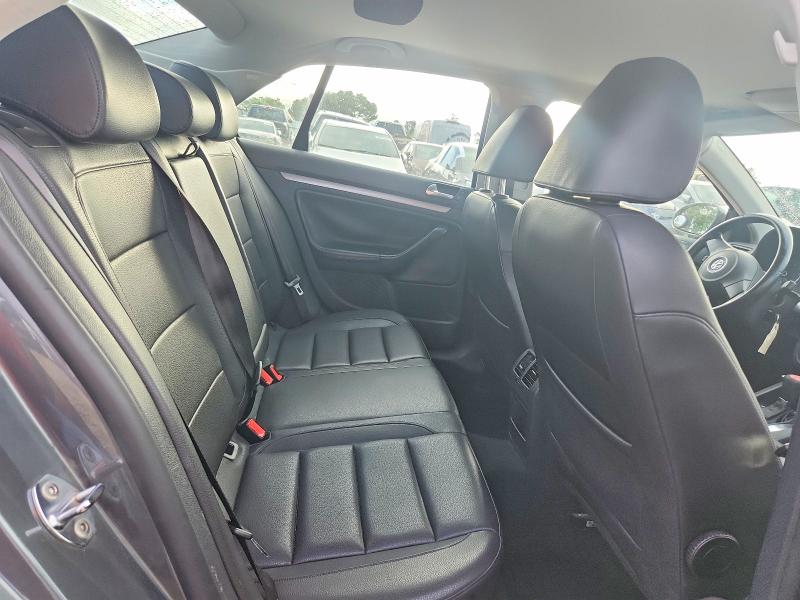 Продаж на аукціоні авто 2010 Volkswagen Jetta, vin: 3VWAZ7AJXAM116635, номер лоту: 49759476