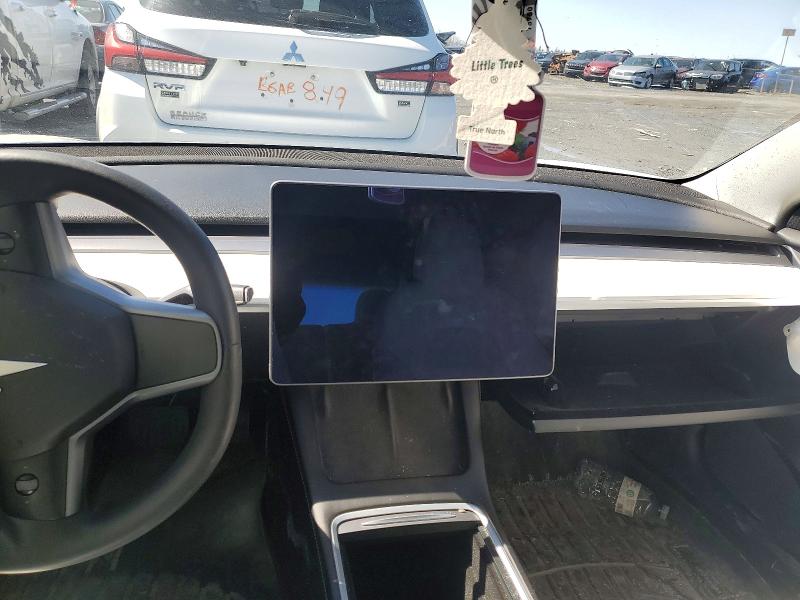 47693496 :رقم المزاد ، 5YJ3E1EA2MF082861 vin ، 2021 Tesla Model 3 مزاد بيع