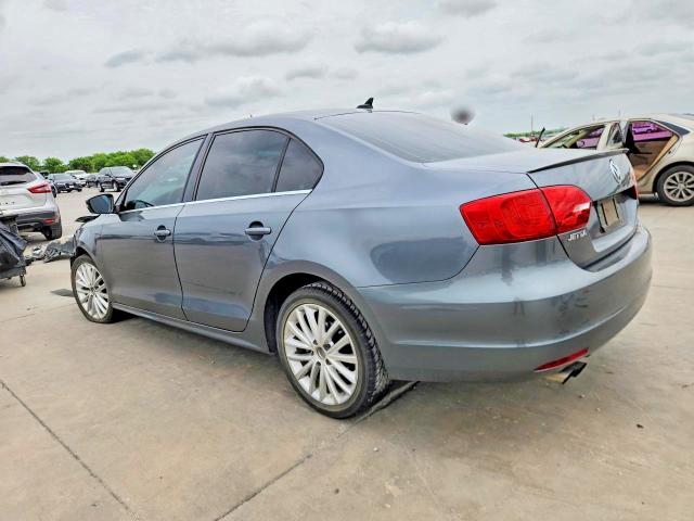 Продажа на аукционе авто 2013 Volkswagen Jetta, vin: 3VWLL7AJ0DM390568, номер лота: 49831836