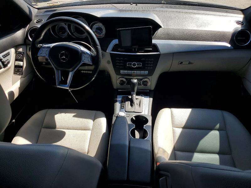 Продажа на аукционе авто 2013 Mercedes-benz C, vin: WDDGF4HB8DA828409, номер лота: 49638206