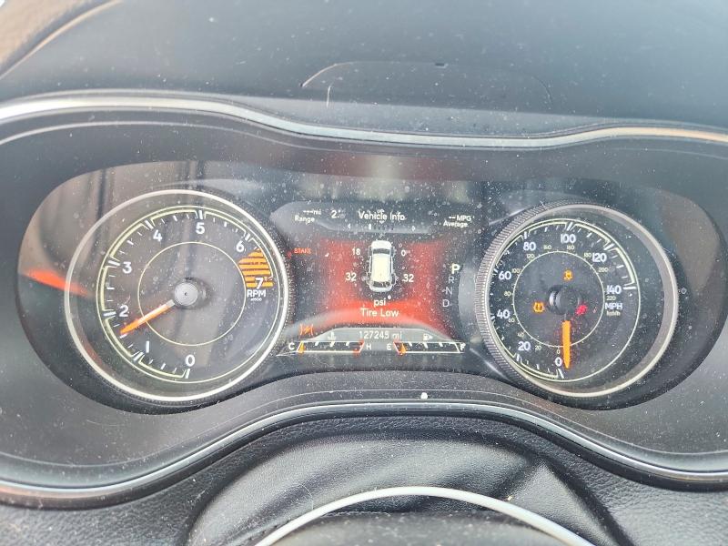 51632186 :رقم المزاد ، 1C4PJLDB8KD325046 vin ، 2019 Jeep Cherokee مزاد بيع