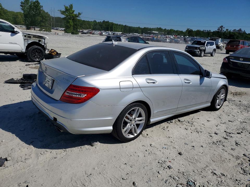 Продажа на аукционе авто 2013 Mercedes-benz C, vin: WDDGF8AB3DG135939, номер лота: 50523956