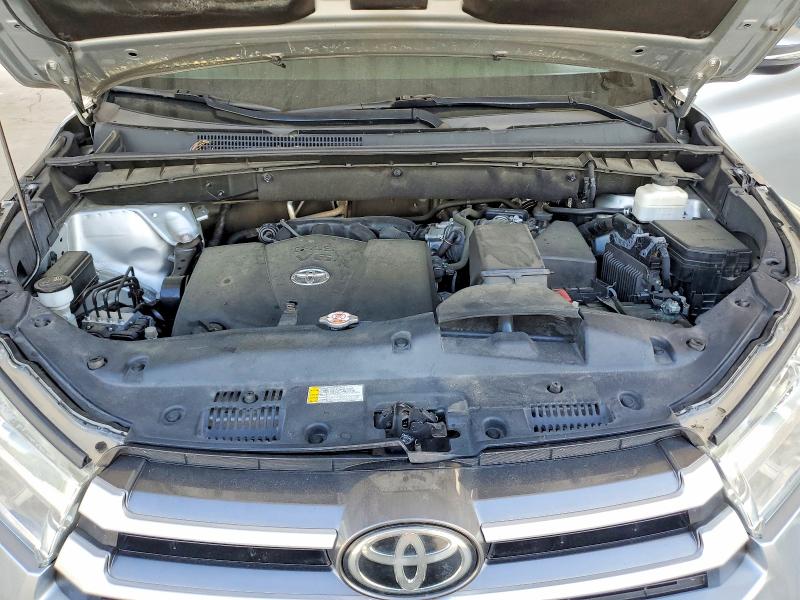 Продаж на аукціоні авто 2019 Toyota Highlander, vin: 5TDZZRFH1KS347643, номер лоту: 49864596