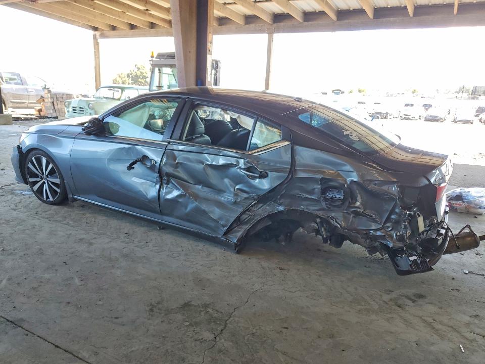 50695676 :رقم المزاد ، 1N4BL4CWXMN333943 vin ، 2021 Nissan Altima مزاد بيع