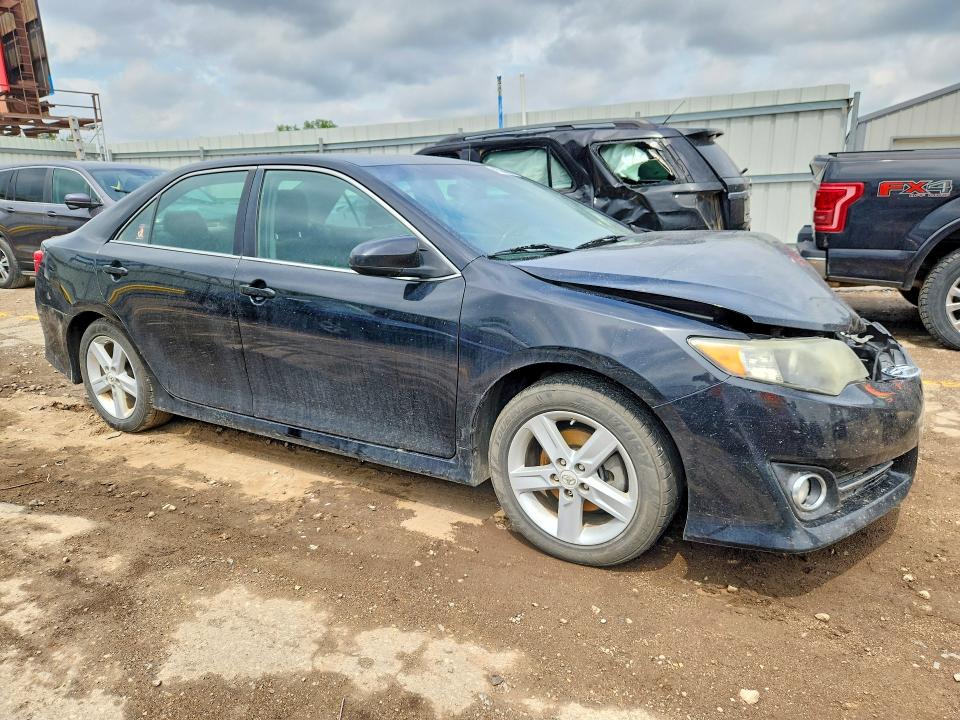 49034456 :رقم المزاد ، 4T1BF1FK5CU070530 vin ، 2012 Toyota Camry مزاد بيع