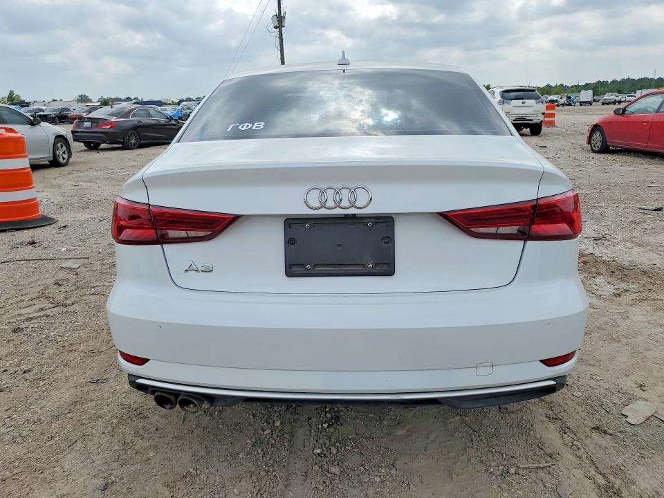 Продажа на аукционе авто 2018 Audi A3, vin: WAUAUGFF0J1016284, номер лота: 50994826