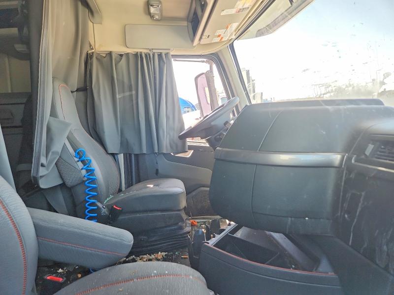48802566 :رقم المزاد ، 4V4NC9EH3SN668790 vin ، 2025 Volvo Vnl مزاد بيع