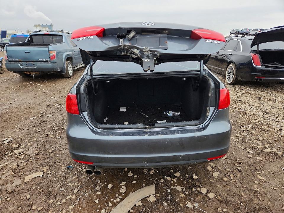 2011 Volkswagen Jetta მანქანა იყიდება აუქციონზე, vin: 3VWDX7AJ5BM323695, აუქციონის ნომერი: 49755196