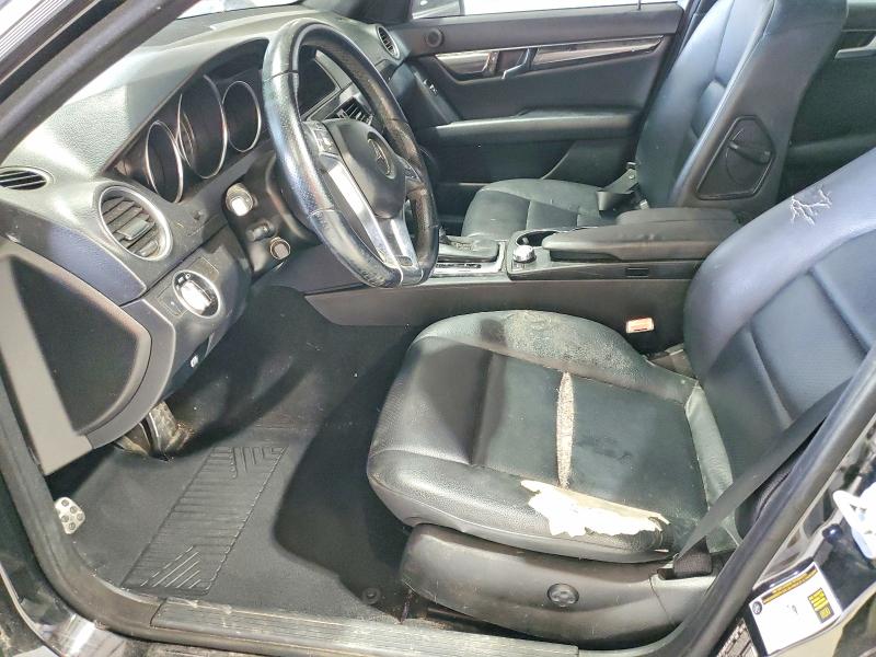 51151376 :رقم المزاد ، WDDGF8AB0ER317362 vin ، 2014 Mercedes-benz C مزاد بيع