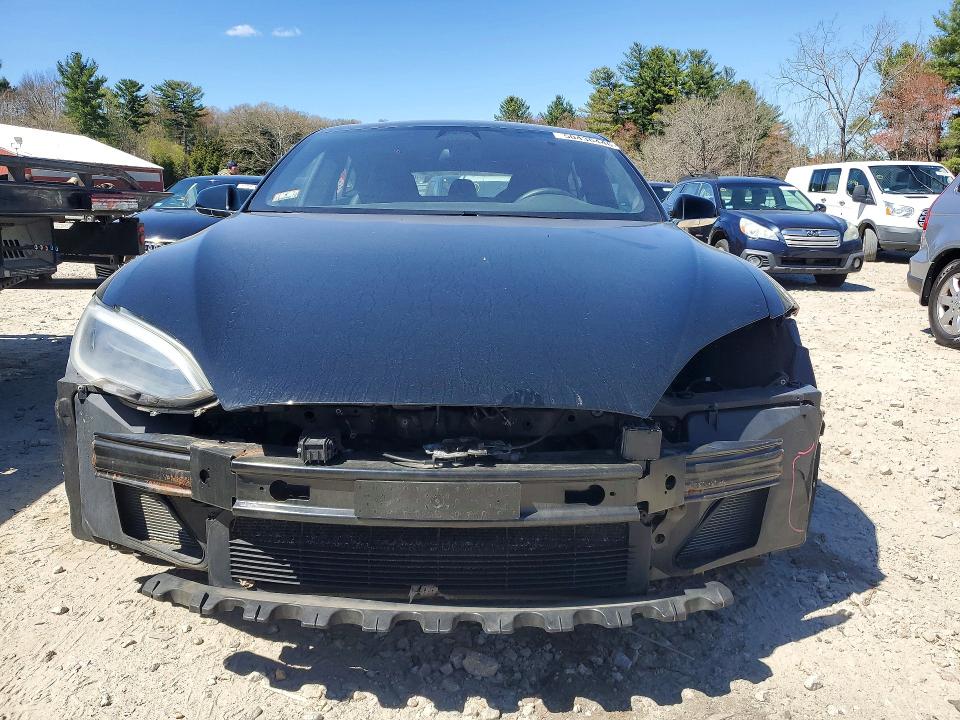 50436446 :رقم المزاد ، 5YJSA1E29GF175039 vin ، 2016 Tesla Model S مزاد بيع
