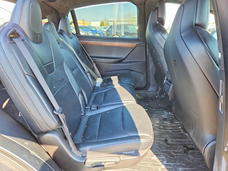 48859636 :رقم المزاد ، 5YJXCDE29HF045698 vin ، 2017 Tesla Model X مزاد بيع