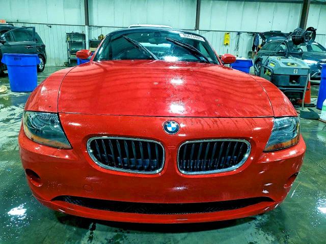 51242996 :رقم المزاد ، 4USBT33594LS52711 vin ، 2004 Bmw Z4 مزاد بيع