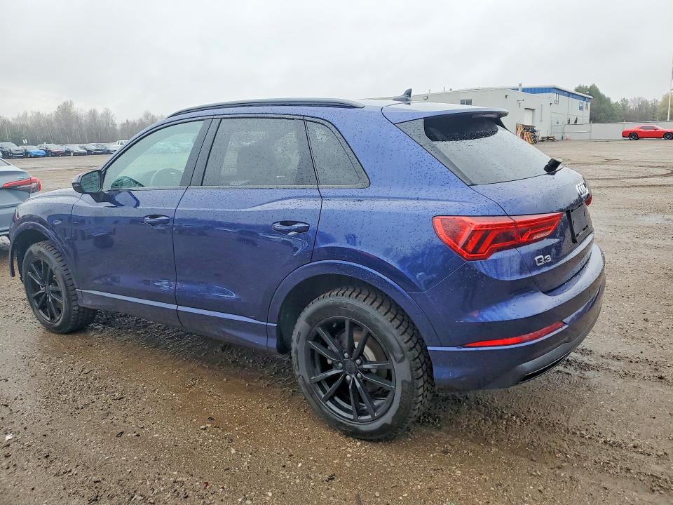 49708566 :رقم المزاد ، WA1AUCF3XN1076140 vin ، 2022 Audi Q3 مزاد بيع