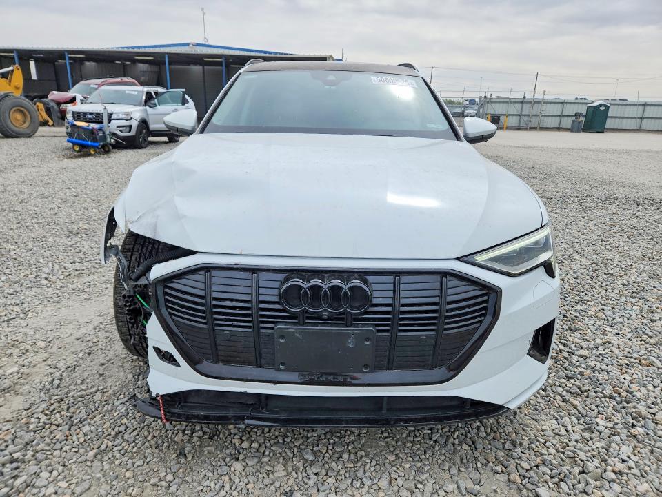 Auction sale of the 2021 Audi E-tron, vin: WA1AAAGE8MB038556, lot number: 50699956
