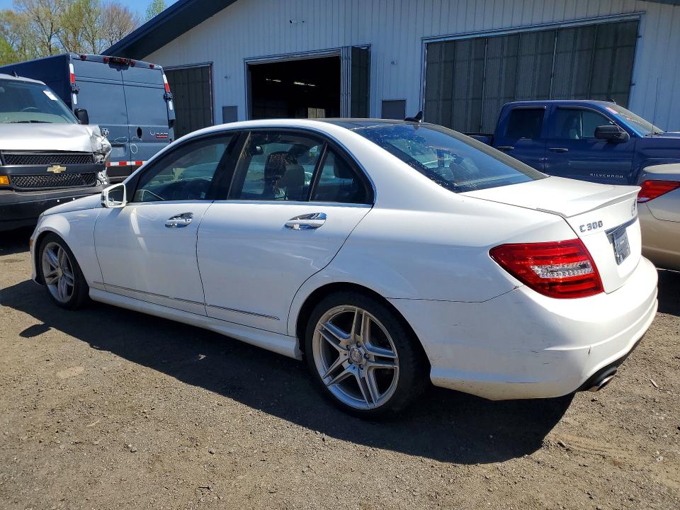 Продажа на аукционе авто 2013 Mercedes-benz C, vin: WDDGF8AB6DR246408, номер лота: 51138906