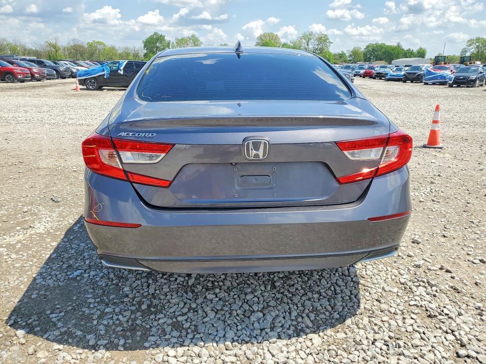 Продажа на аукционе авто 2018 Honda Accord, vin: 1HGCV1F12JA242175, номер лота: 49945686