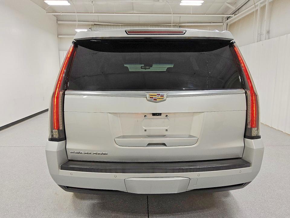2018 Cadillac Escalade მანქანა იყიდება აუქციონზე, vin: 1GYS3BKJ7JR115364, აუქციონის ნომერი: 49789446