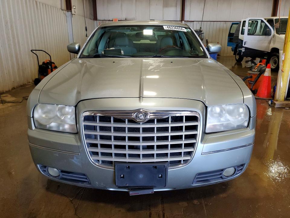 2005 Chrysler 300 მანქანა იყიდება აუქციონზე, vin: 2C3AA53G85H153661, აუქციონის ნომერი: 48236056