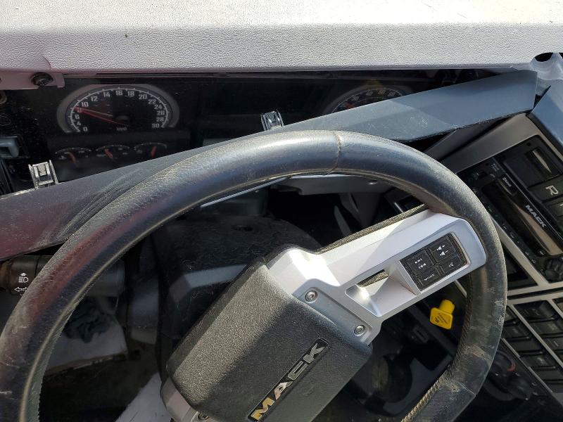 Продажа на аукционе авто 2023 Mack Granite, vin: 1M1GR4GYXPM038300, номер лота: 51660696