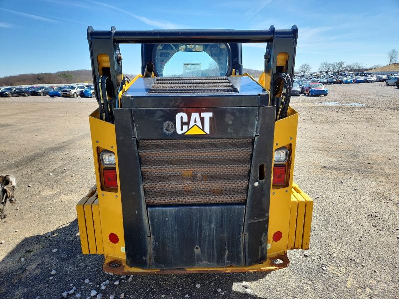 48572086 :رقم المزاد ، CAT0242DEDZT05057 vin ، 2019 Caterillar 242d Hf. Rwd مزاد بيع
