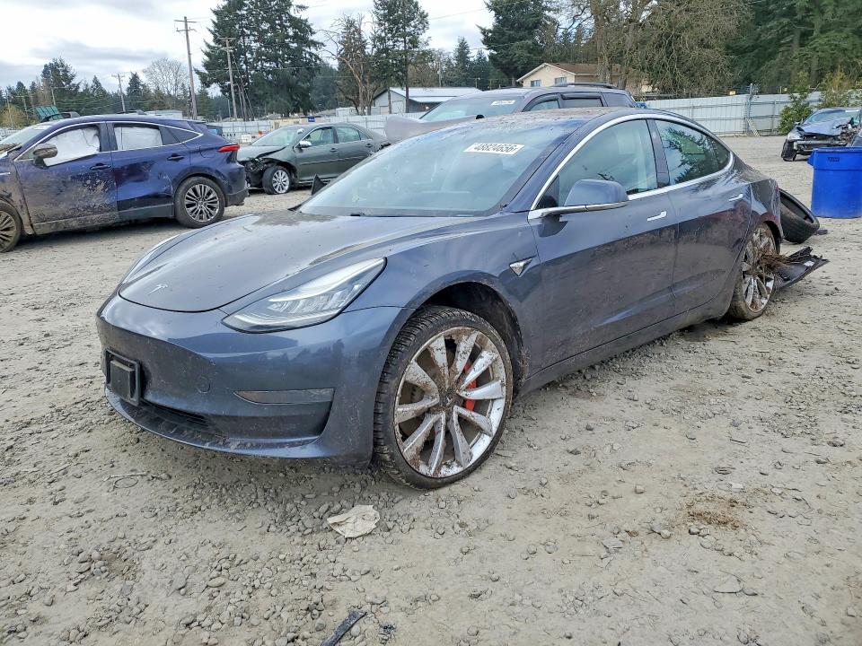 48824656 :رقم المزاد ، 5YJ3E1EB8KF438428 vin ، 2019 Tesla Model 3 مزاد بيع