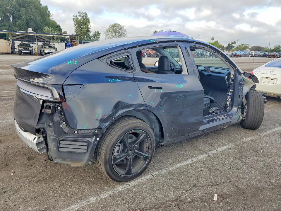 Продажа на аукционе авто 2026 Tesla Model Y, vin: 7SAYGDED0TF452024, номер лота: 51100286
