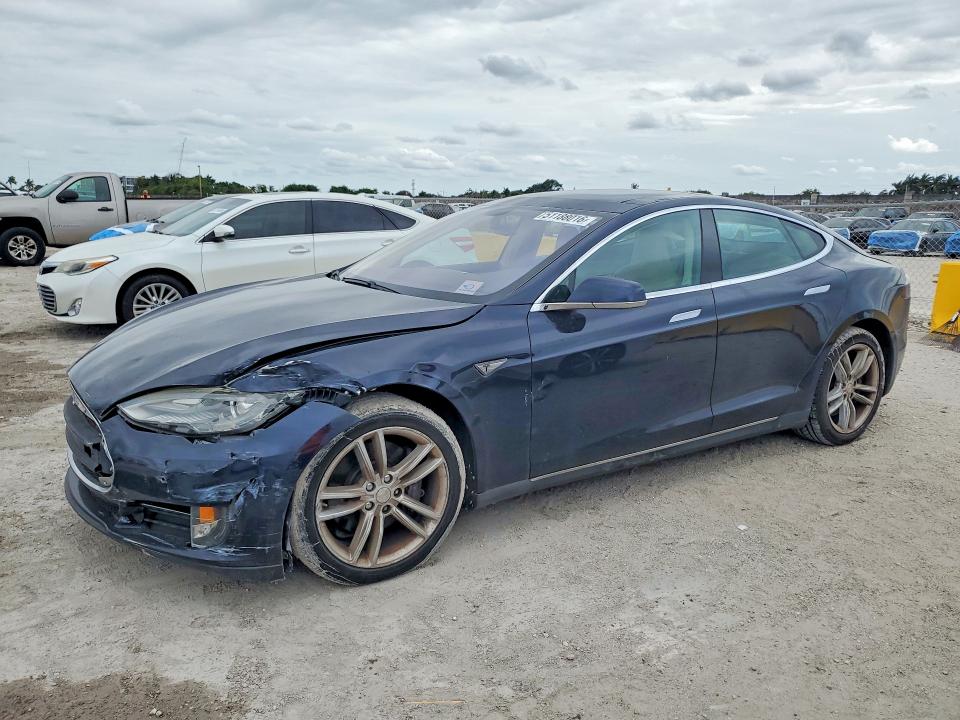 Продажа на аукционе авто 2013 Tesla Model S, vin: 5YJSA1CN7DFP19725, номер лота: 51188016