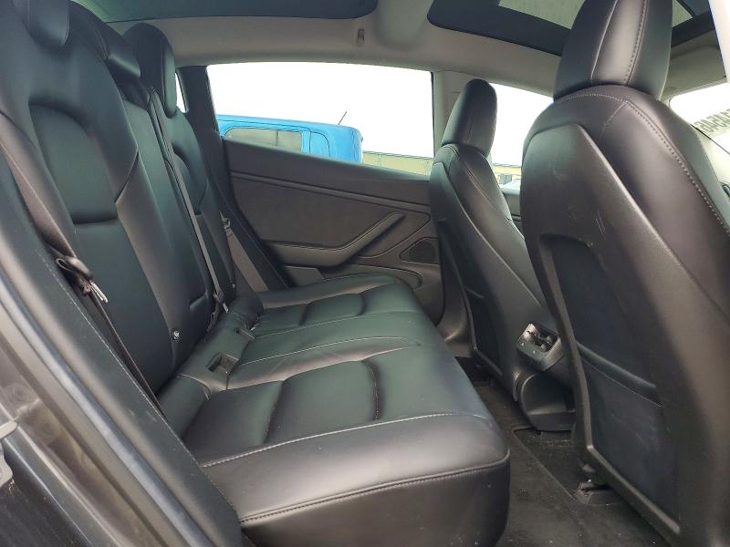 49514546 :رقم المزاد ، 5YJ3E1EA6JF044920 vin ، 2018 Tesla Model 3 مزاد بيع