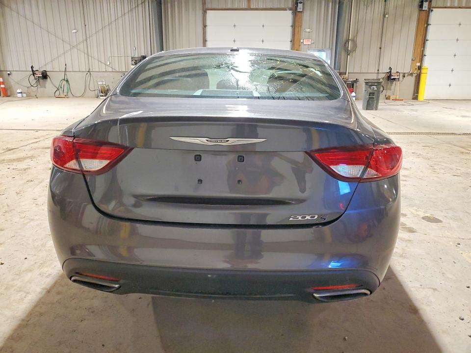 Auction sale of the 2015 Chrysler 200, vin: 1C3CCCBB3FN527292, lot number: 49994616