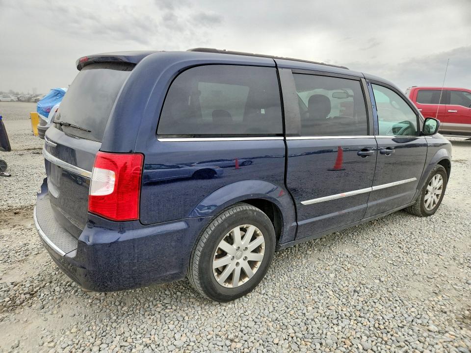 2015 Chrysler Town & Country მანქანა იყიდება აუქციონზე, vin: 2C4RC1BG7FR717752, აუქციონის ნომერი: 48354816