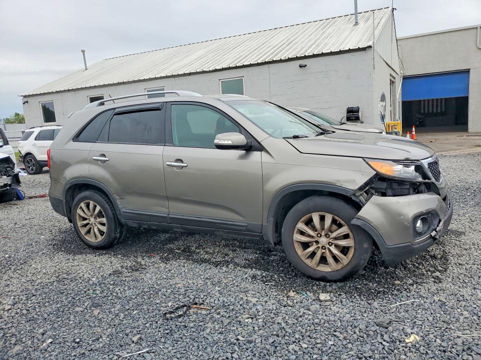2011 Kia Sorento მანქანა იყიდება აუქციონზე, vin: 5XYKUDA24BG055374, აუქციონის ნომერი: 51591456