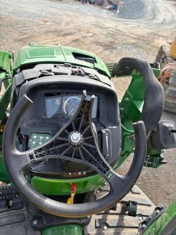 51335786 :رقم المزاد ، CH4Y22D004280X vin ، 2017 John Deere 4040 مزاد بيع